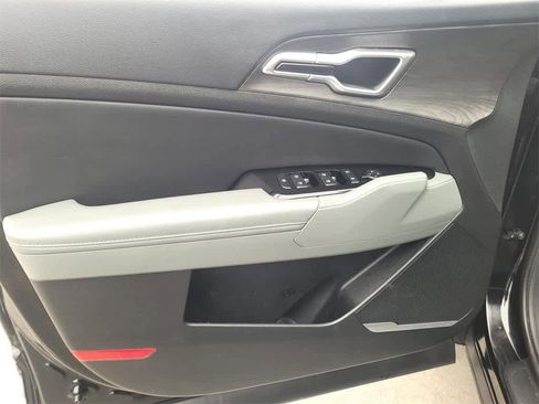 Used 2023 Kia Sportage X-Line w/ X-Line Premium Package image 17