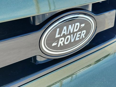 New 2026 Land Rover Defender 110 X-Dynamic SE AWD/4WD image 10