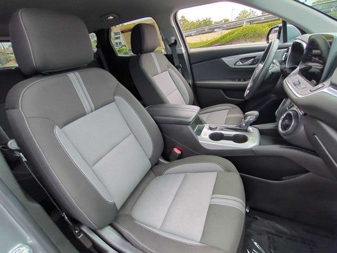 Used 2025 Chevrolet Blazer LT FWD image 26