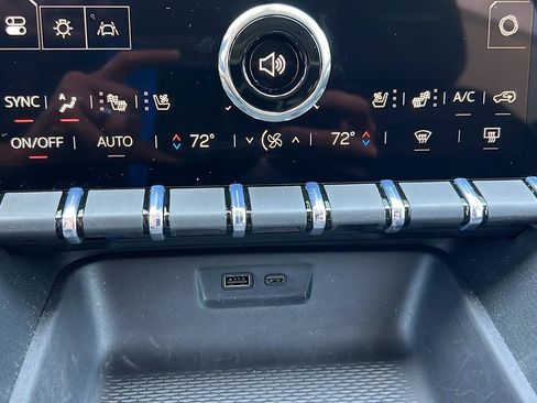 Used 2026 GMC Terrain Denali AWD/4WD image 28