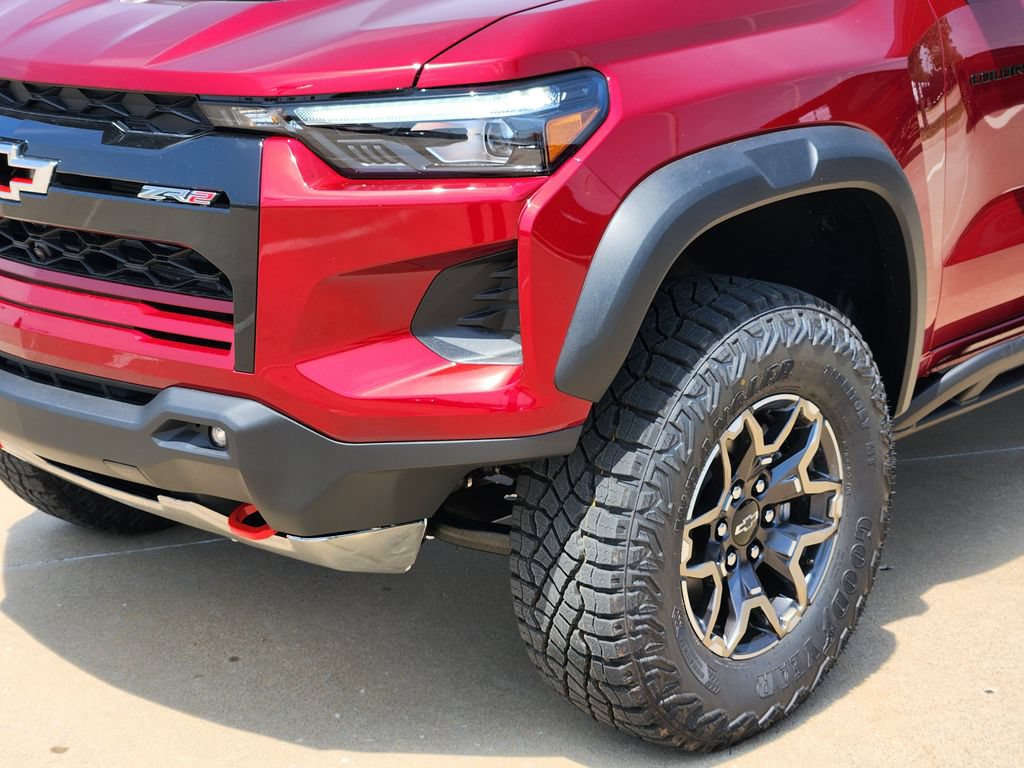 New 2026 Chevrolet Colorado ZR2 w/ Technology Package AWD/4WD image 6