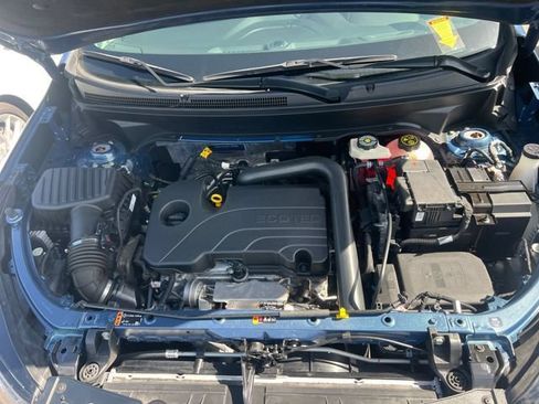 Used 2024 Chevrolet Equinox LT FWD image 12