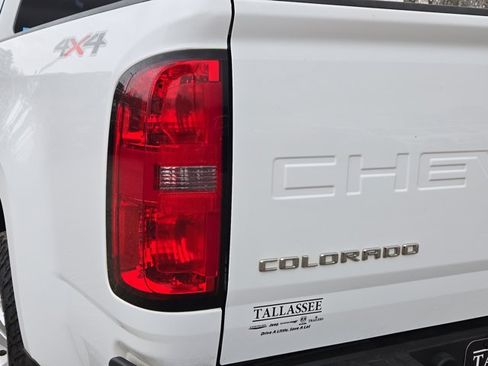 Used 2022 Chevrolet Colorado LT w/ Fleet Safety Package AWD/4WD image 16
