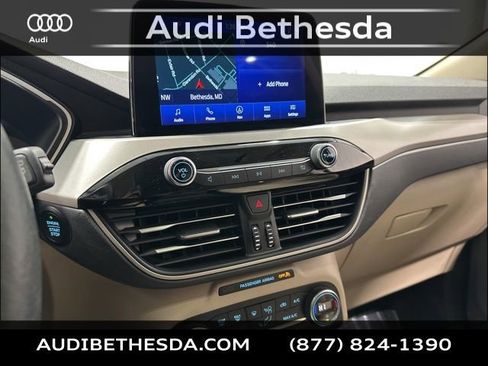 Used 2020 Ford Escape SEL image 19