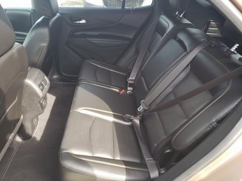 Used 2019 Chevrolet Equinox Premier image 16