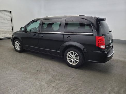 Used 2020 Dodge Grand Caravan SXT image 3