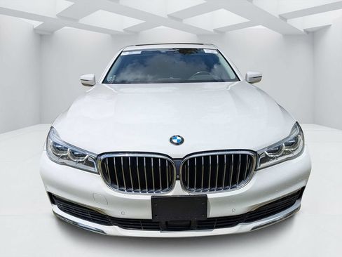 Used 2018 BMW 750i xDrive AWD/4WD image 8