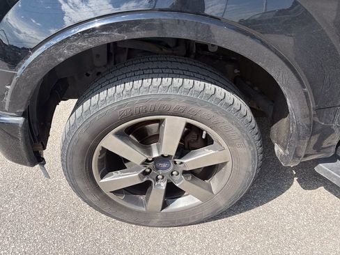 Used 2017 Ford F150 Lariat w/ Equipment Group 502A Luxury AWD/4WD image 28