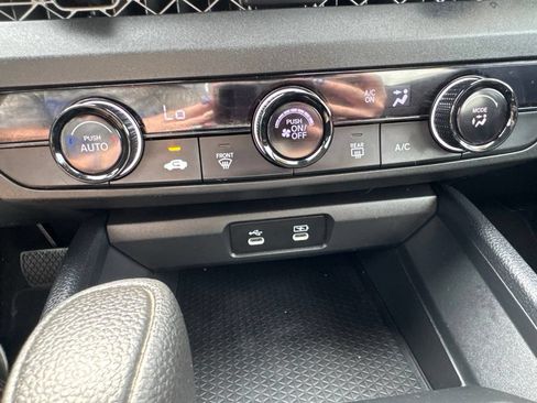 Used 2024 Honda Accord LX image 32