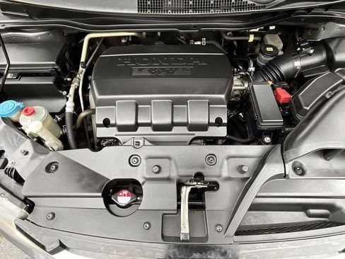 Used 2017 Honda Odyssey SE image 27