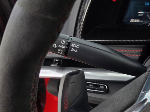 Used 2021 Chevrolet Corvette Stingray Premium Cpe w/ Z51 Performance Package image 41