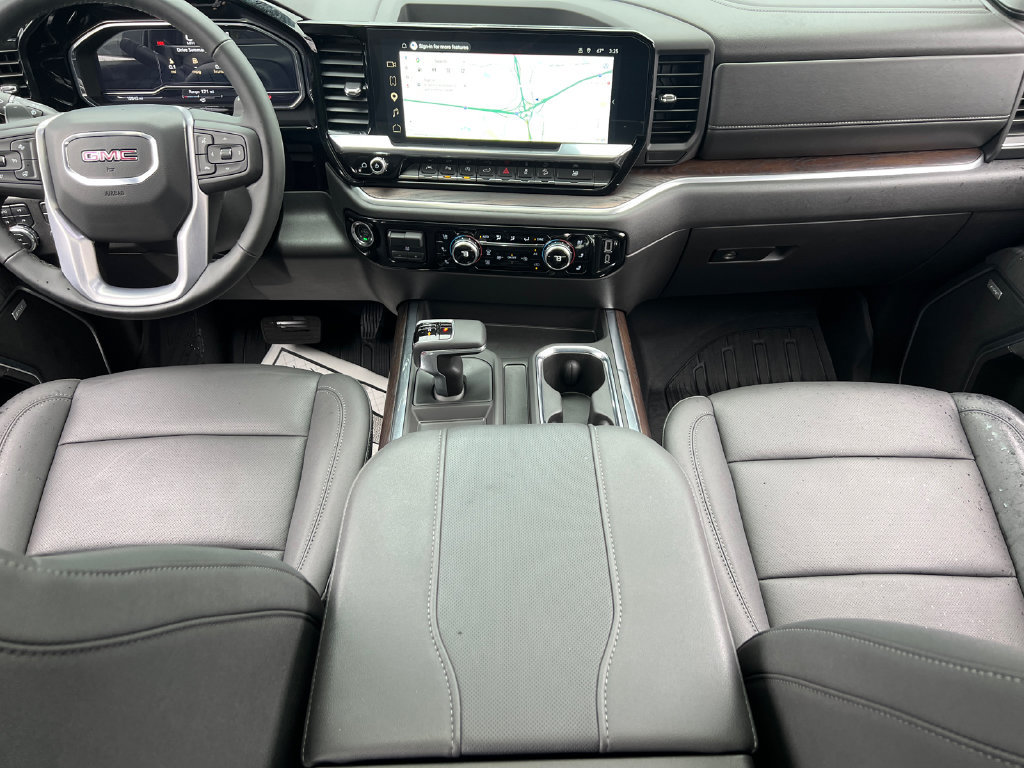 Used 2025 GMC Sierra 1500 SLT w/ SLT Premium Plus Package AWD/4WD image 17