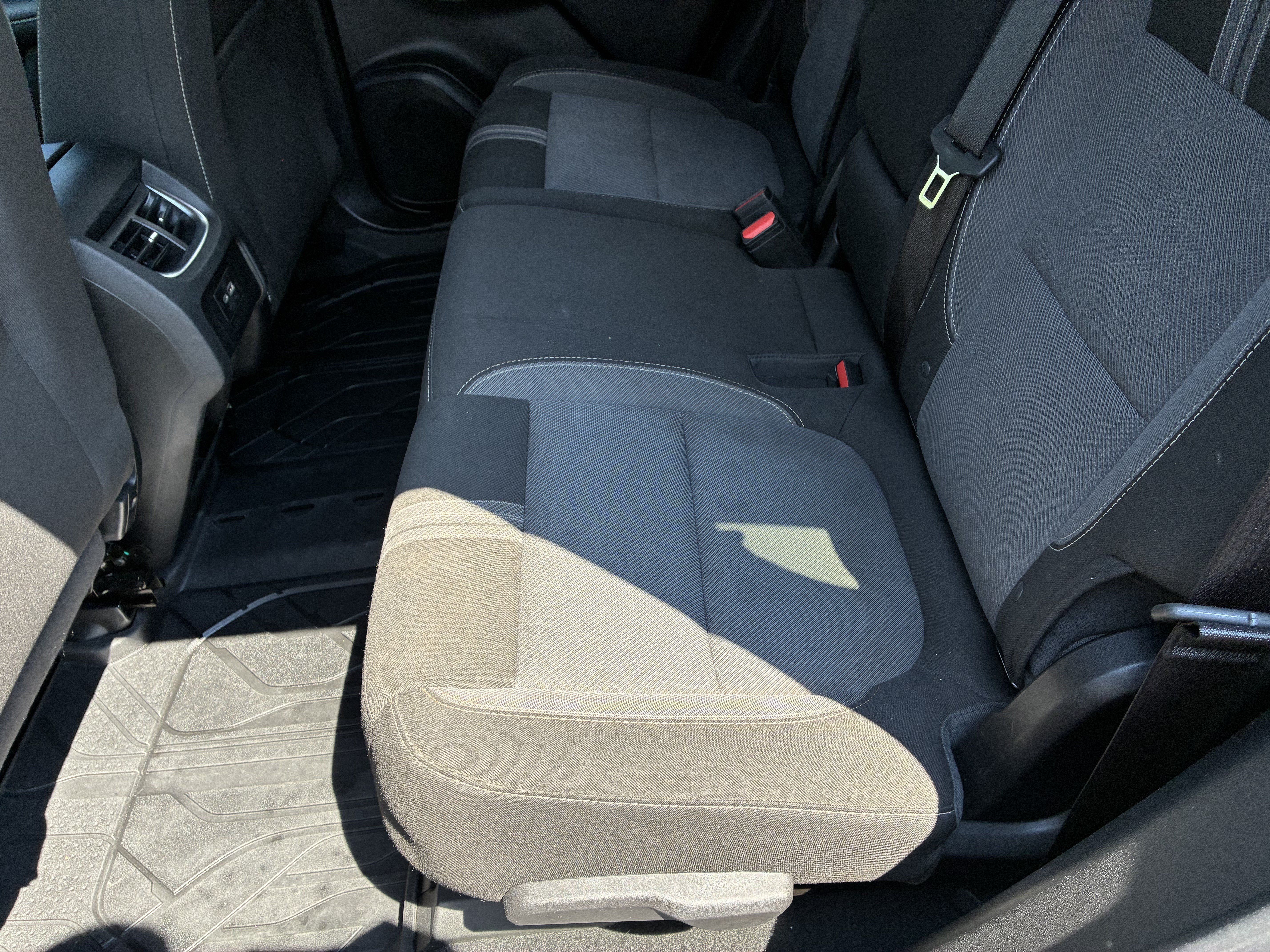 Used 2023 Chevrolet Blazer LT FWD image 13