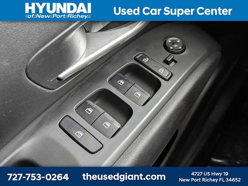 Used 2024 Hyundai Tucson SE FWD image 23