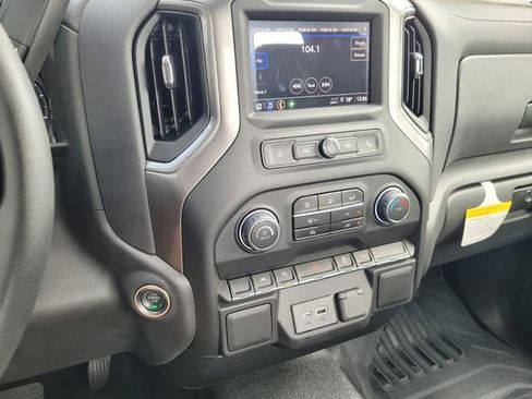 New 2025 Chevrolet Silverado 1500 W/T image 22