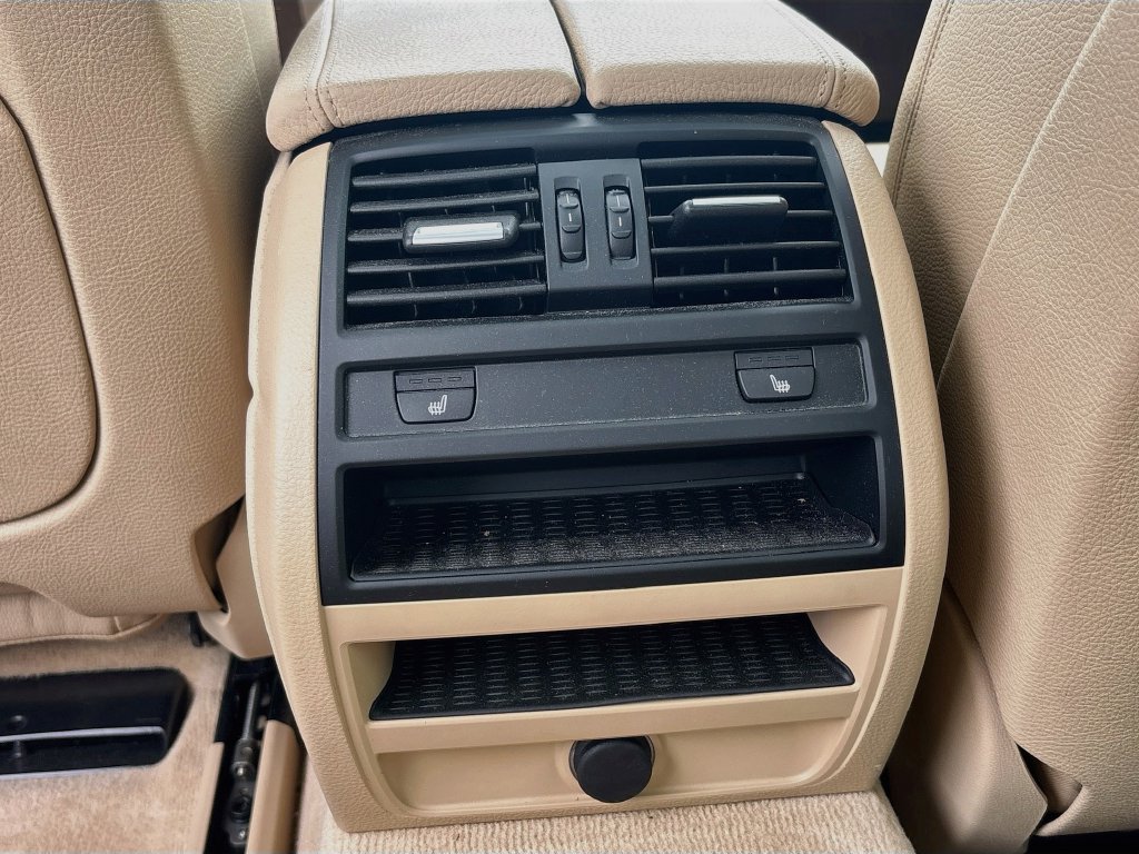 Used 2015 BMW 528i xDrive Sedan AWD/4WD image 15