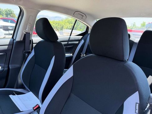 Used 2025 Nissan Versa S w/ Trunk Package FWD image 22