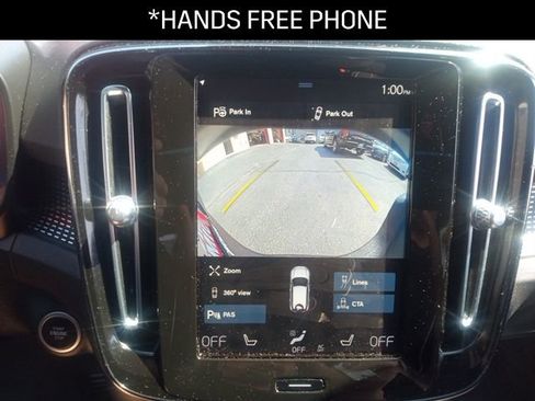 Used 2022 Volvo XC40 T5 R-Design image 14