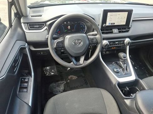 Used 2025 Toyota RAV4 LE AWD/4WD image 11
