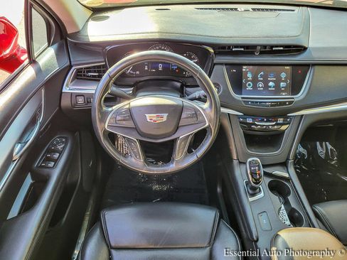 Used 2019 Cadillac XT5 Luxury FWD image 14