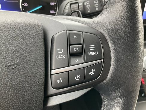 Used 2020 Ford Explorer XLT w/ Equipment Group 202A image 6