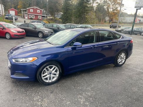 Used 2016 Ford Fusion SE image 10