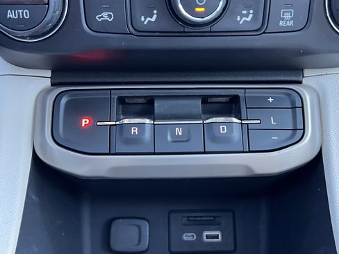 Used 2021 GMC Acadia Denali w/ Denali Technology Package image 26