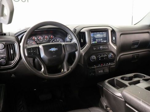 Used 2023 Chevrolet Silverado 2500 W/T w/ WT Convenience Package image 2