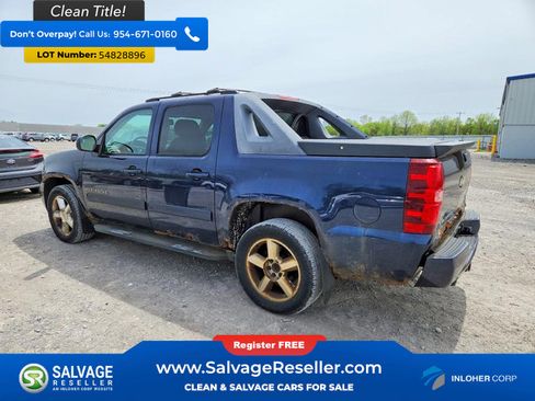Used 2011 Chevrolet Avalanche LS w/ Convenience Package AWD/4WD image 3