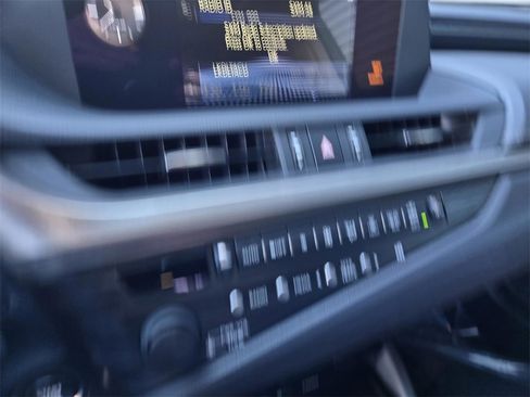 Used 2019 Lexus ES 350 image 21