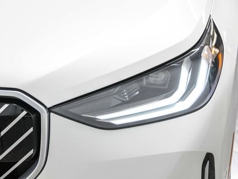 Used 2025 BMW X3 xDrive30i image 10