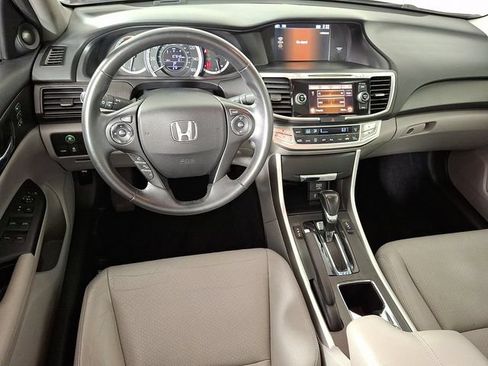 Used 2015 Honda Accord EX-L image 2