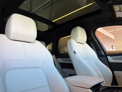 New 2026 Jaguar F-PACE R-Dynamic S AWD/4WD image 19