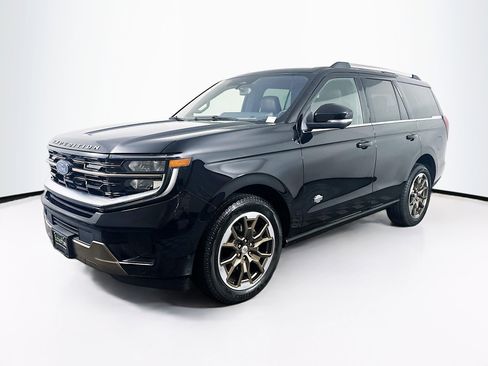 Used 2025 Ford Expedition King Ranch image 3