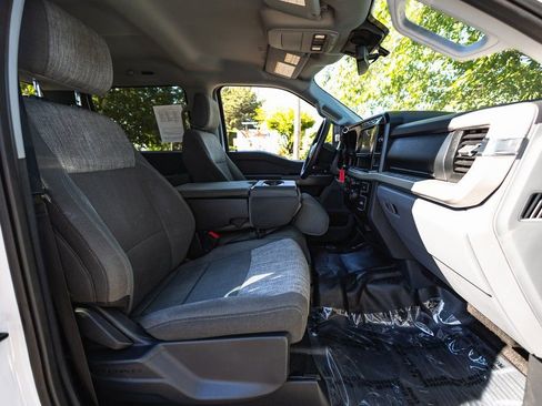 Used 2023 Ford F350 XLT image 20