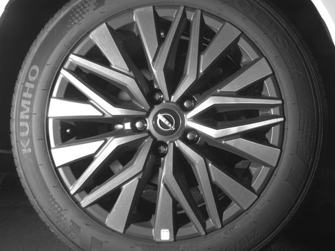 Used 2025 Nissan Altima 2.5 SV image 15