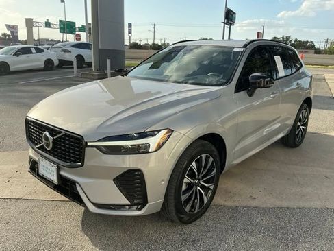 Certified 2024 Volvo XC60 B5 Plus w/ Protection Package Premier AWD/4WD image 3