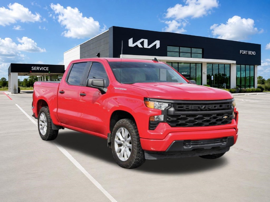 Used 2022 Chevrolet Silverado 1500 Custom AWD/4WD image 3