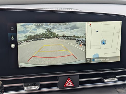 New 2026 Hyundai Elantra Limited FWD image 15