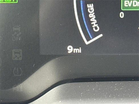 Used 2026 Toyota Corolla LE image 28