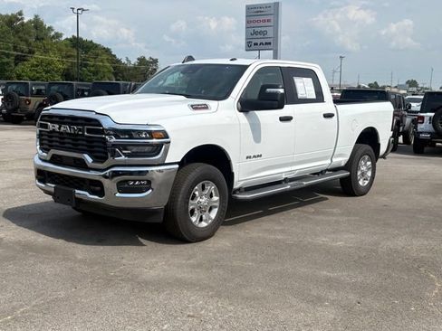 Used 2026 RAM 2500 Big Horn AWD/4WD image 3