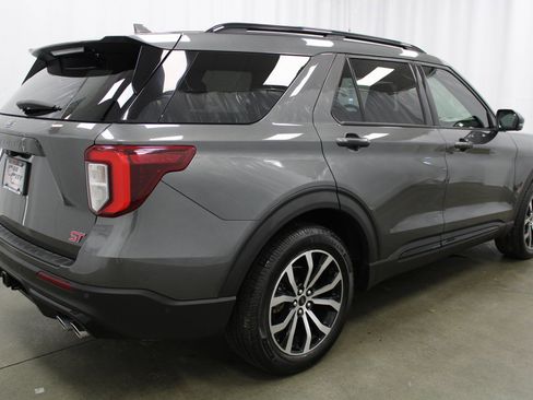Used 2020 Ford Explorer ST w/ Premium Technology Package image 6