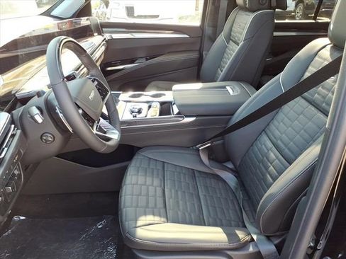 New 2026 Cadillac Escalade V w/ LPO, ONYX Package AWD/4WD image 5