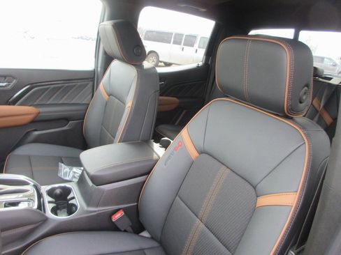 New 2026 GMC Canyon AT4 image 13