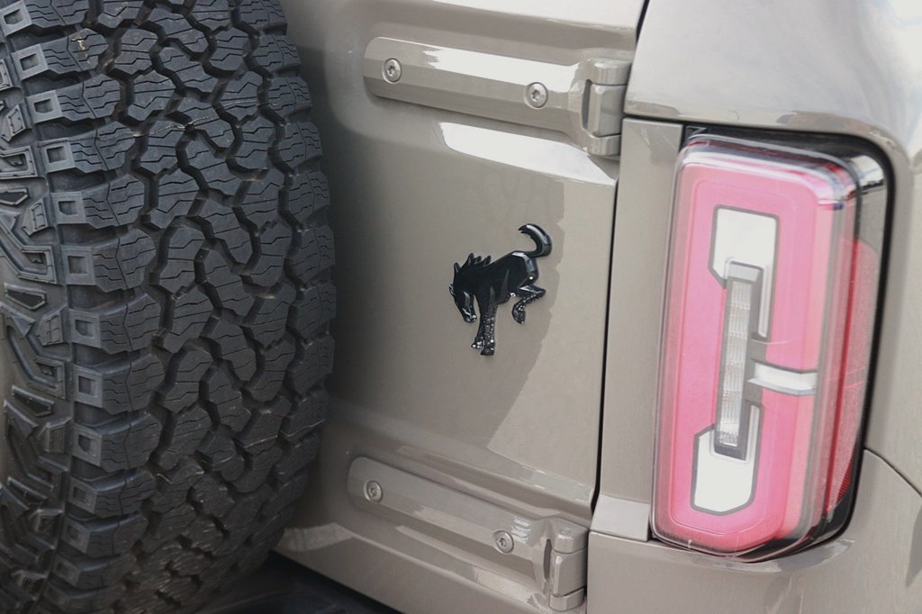 Used 2025 Ford Bronco Badlands AWD/4WD image 9