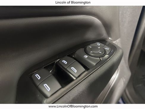 Used 2022 Chevrolet Equinox Premier image 58