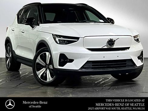 Used 2023 Volvo XC40 Recharge Plus AWD/4WD image 1