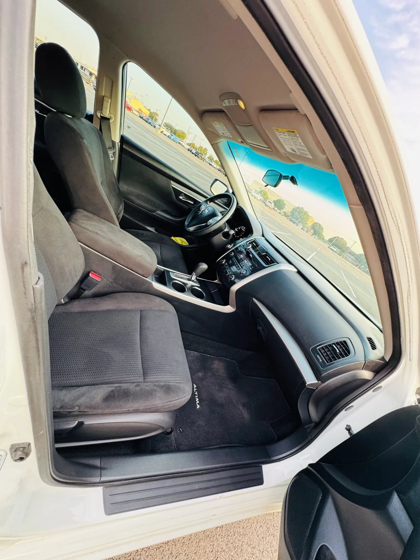 Used 2015 Nissan Altima 2.5 S w/ Power Driver Seat Package FWD image 12