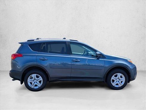 Used 2013 Toyota RAV4 LE image 4