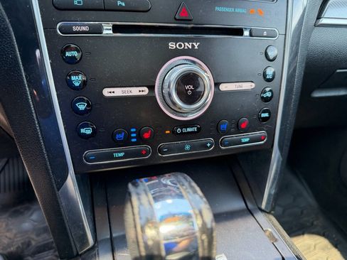 Used 2016 Ford Explorer Sport w/ Equipment Group 401A AWD/4WD image 8